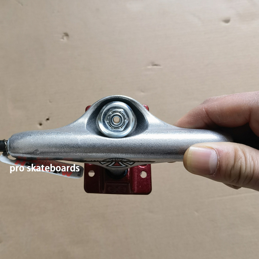شاحنات لوح التزلج على المستوى  - مراجعة Skateboard Complete Deck وسعره